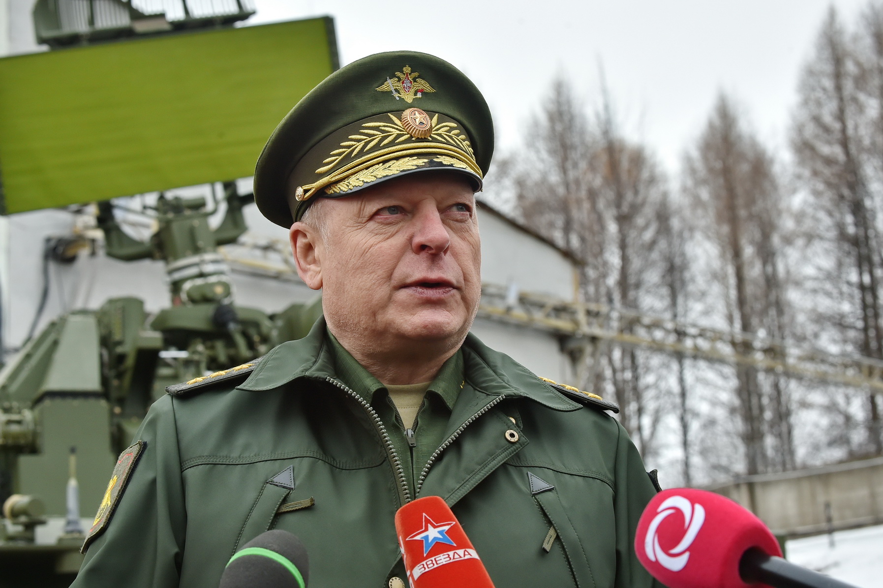 Новый военно командующий. Генерал АРМИ Алек Салякав.