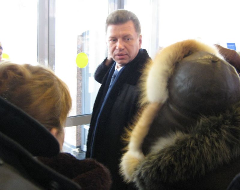 Премьер Удмуртии Виктор Савельев пока публично не обозначил своего отношения к назревающему скандалу. Фото ©День.org