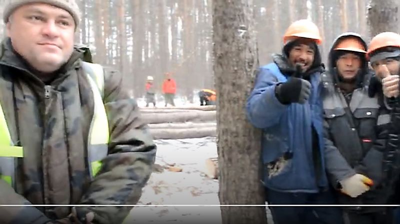 Рубщики леса на 40 лет Победы в Ижевске. Скан с видео.