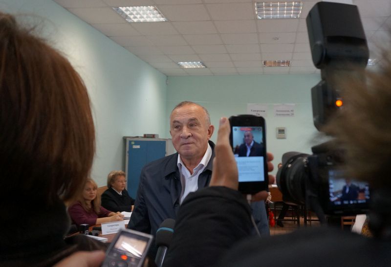 Глава УР Александр Соловьев на избирательном участке 18 сентября. Фото: «ДЕНЬ.org»