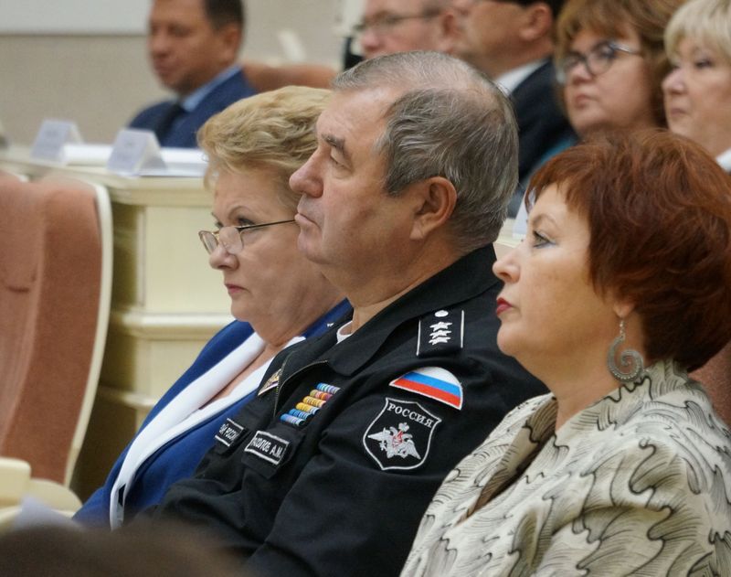 В последнее время военный строитель Алексей Прасолов часто появляется на публике в форме. Фото ©День.org